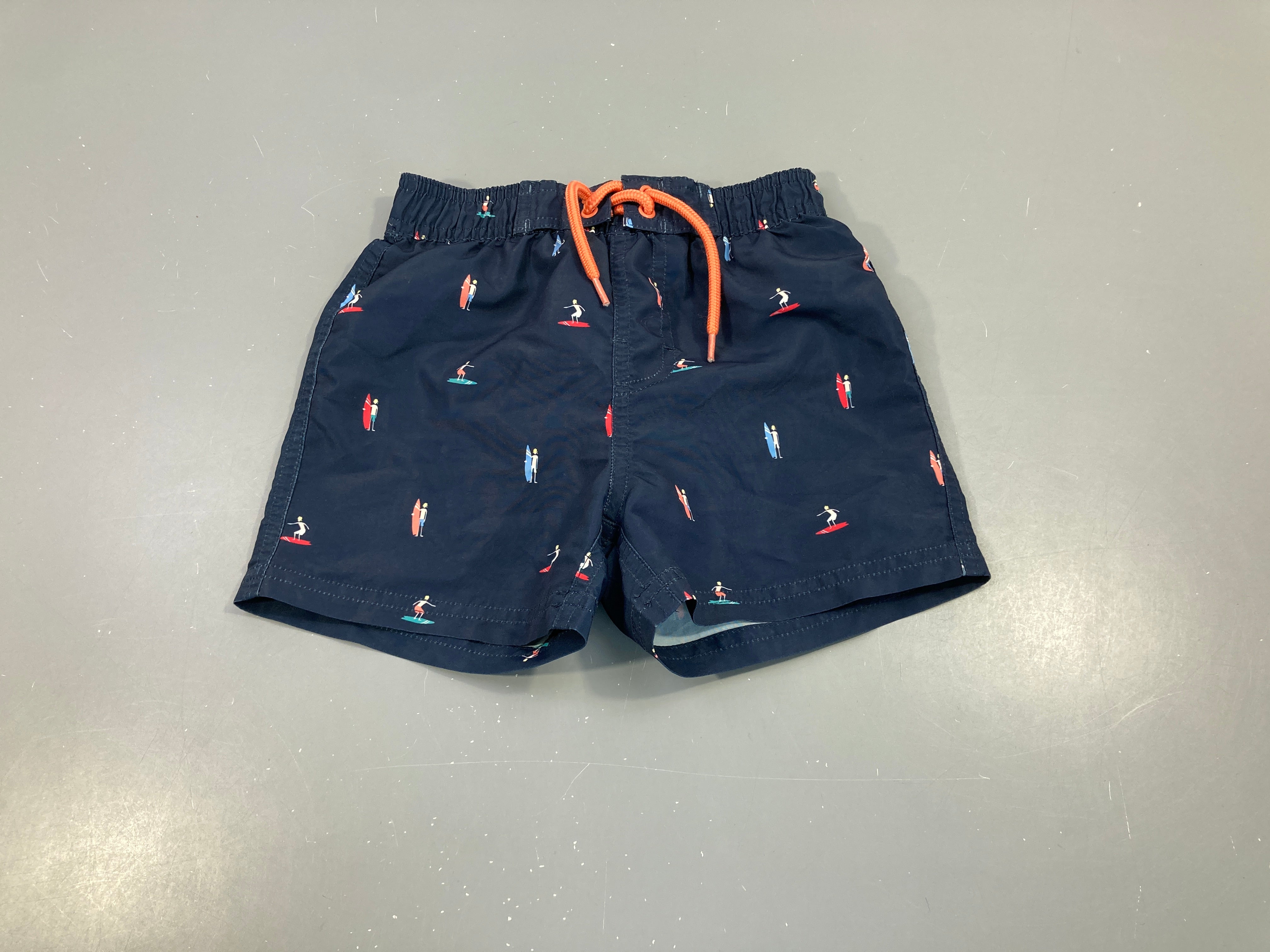 Maillot short bleu marine surfeurs