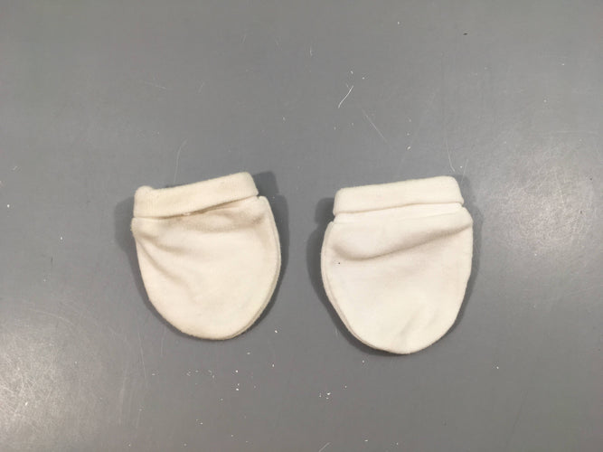 Moufles de naissance blanches, moins cher chez Petit Kiwi