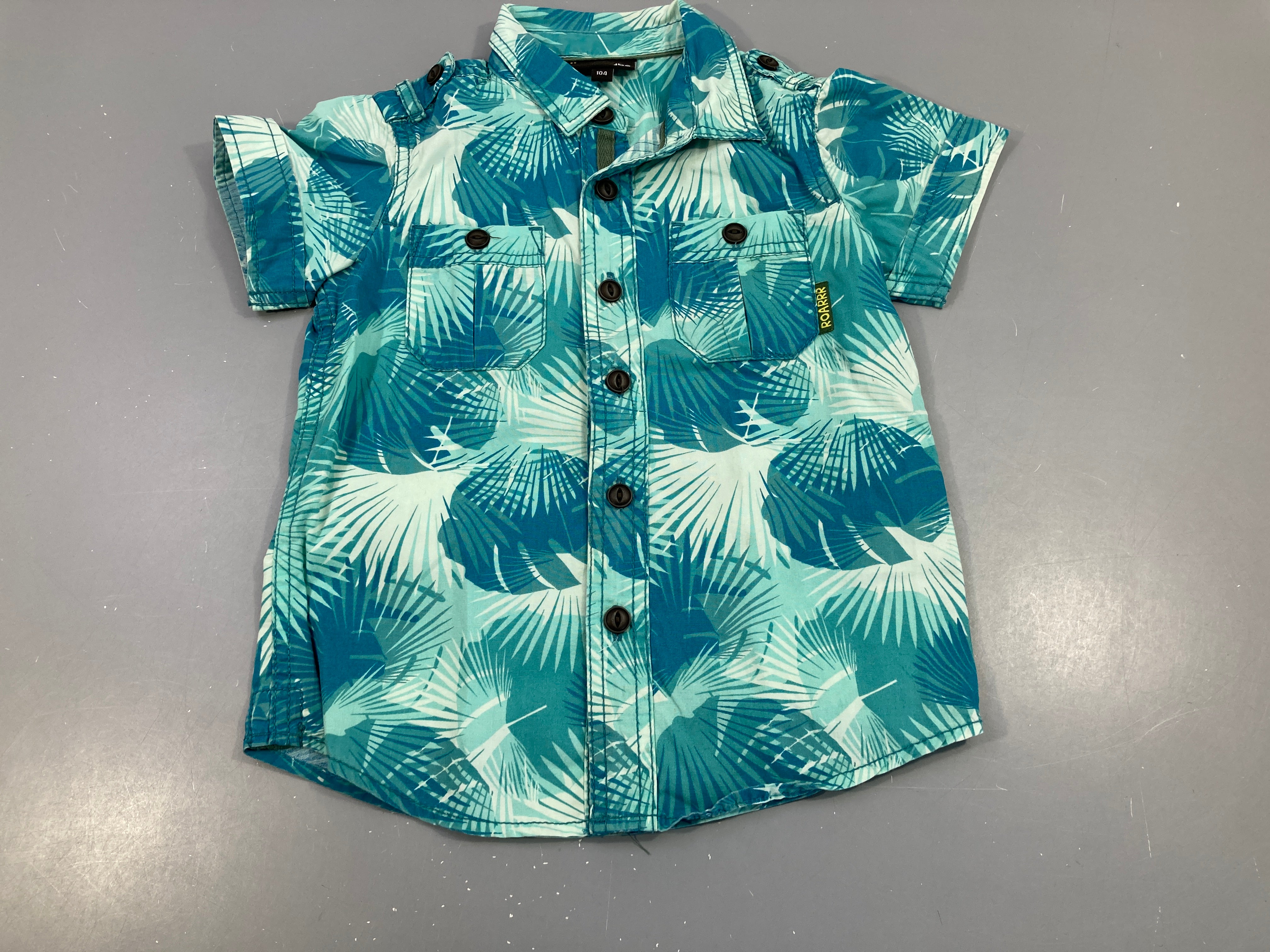 Chemise m.c bleu feuilles