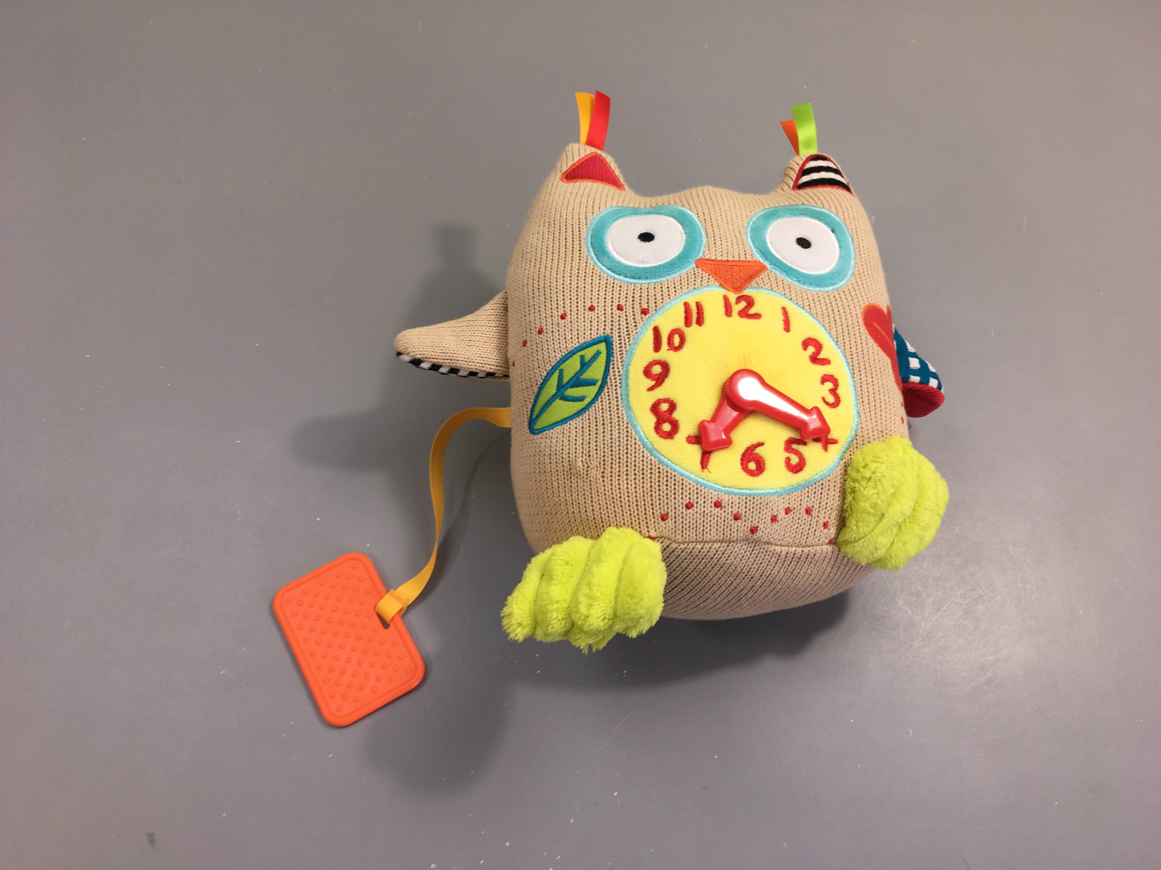 Peluche d'activités hibou horloge