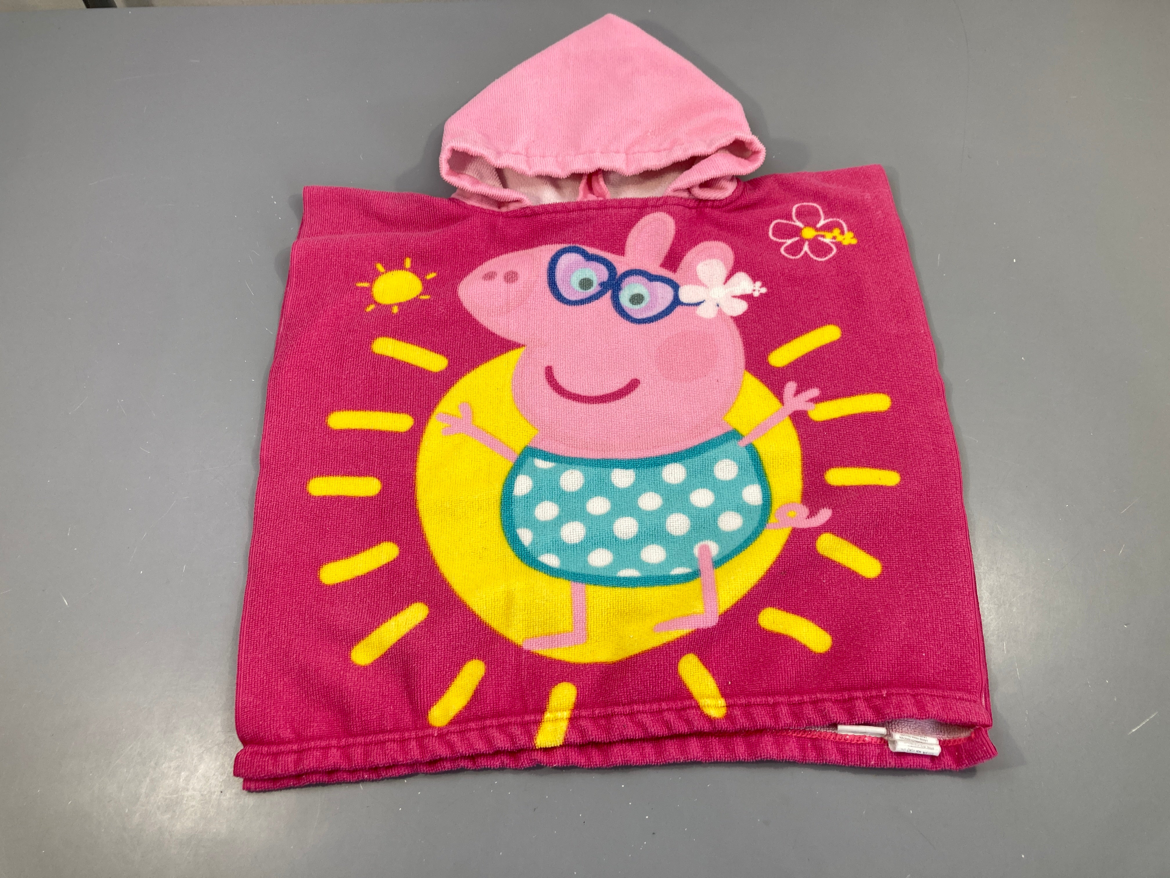 Cape de bain rose Peppa Pig