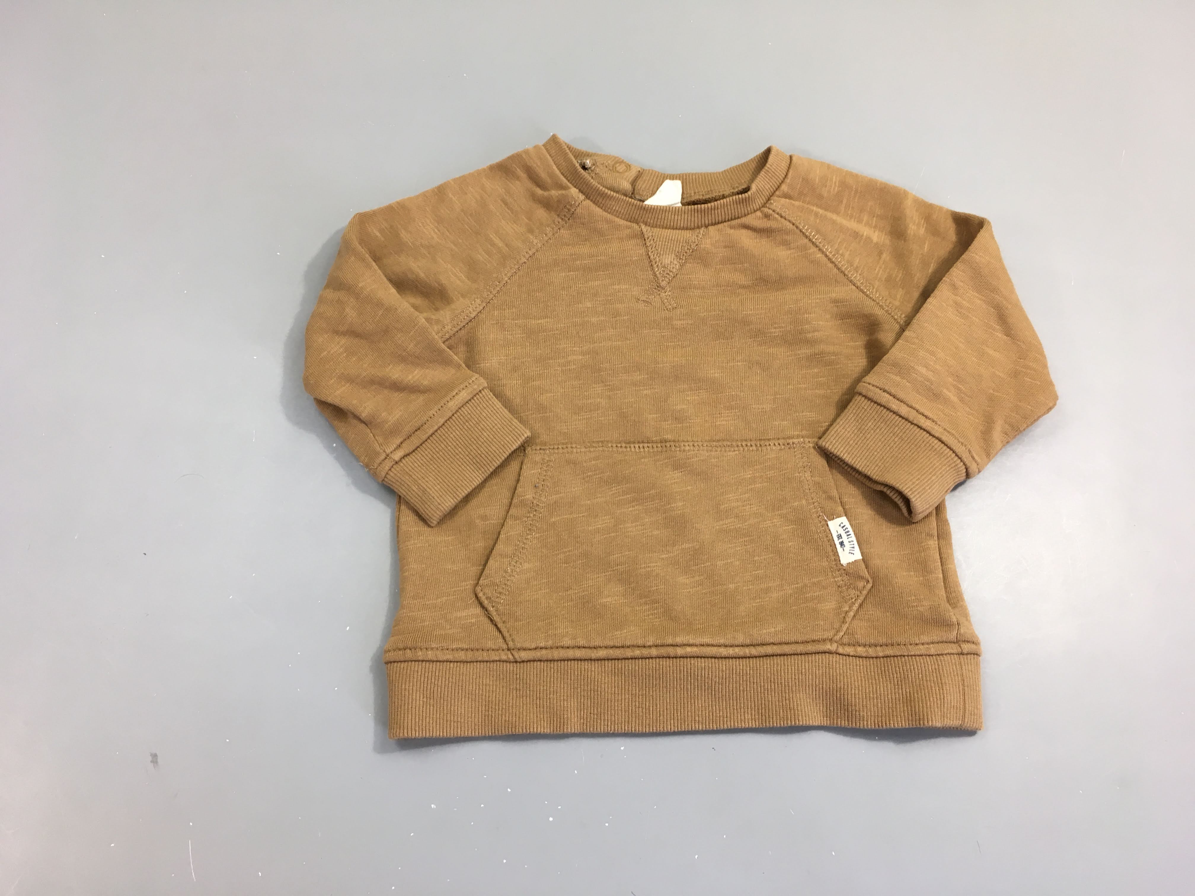 Sweat brun flammé poche ventrale