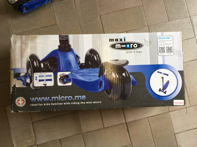 Trottinette micro maxi bleue T-Bar, +5 ans, jusque 50kg, moins cher chez Petit Kiwi