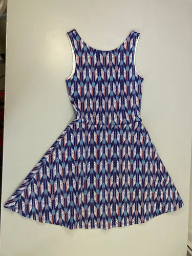 Robe s.m jersey bleu foncé flèches, bouloché, moins cher chez Petit Kiwi