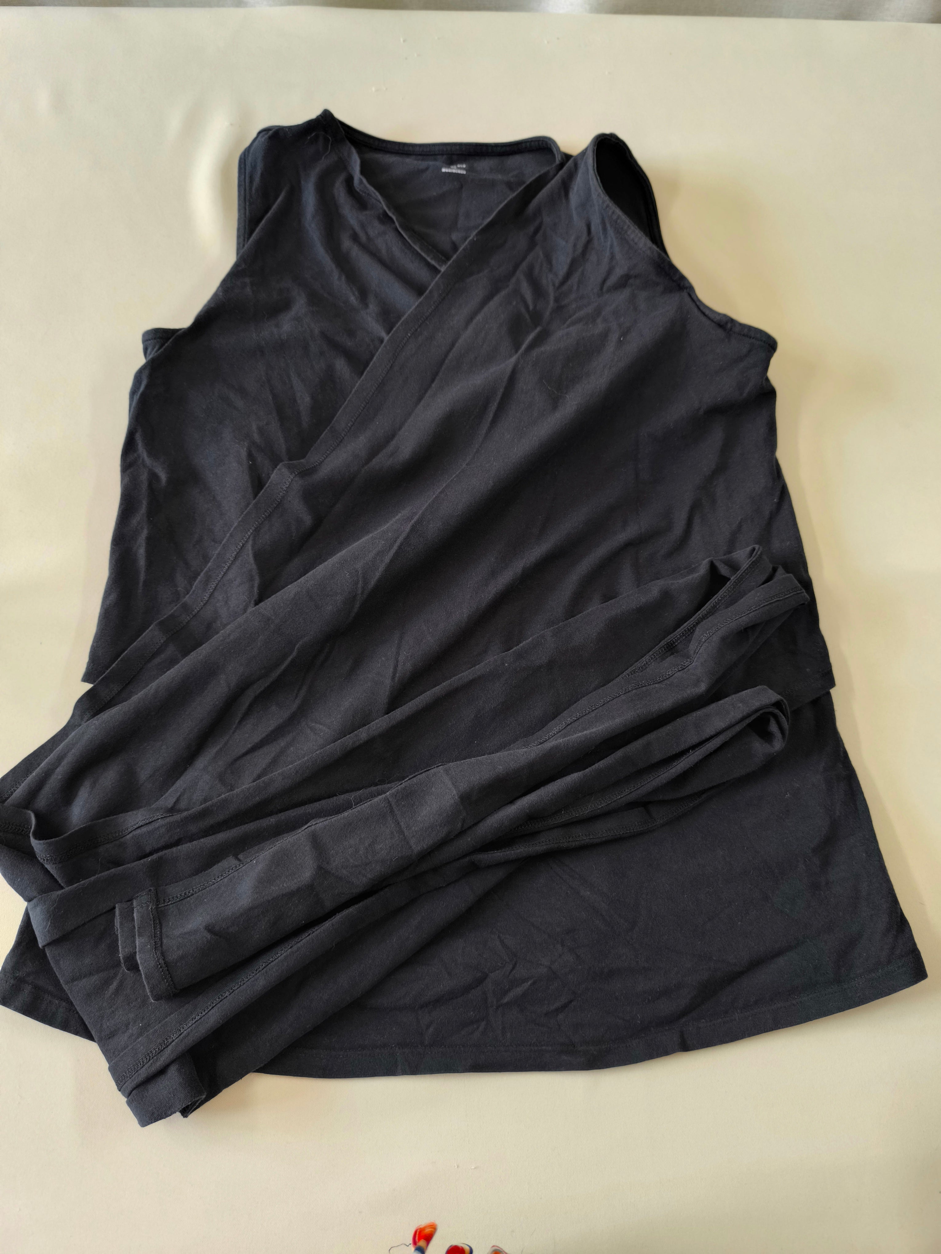 Débardeur kangourou d'allaitement noir