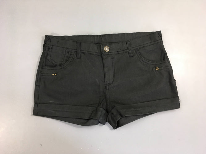 Short noir légèremet enduit Captain tortue, moins cher chez Petit Kiwi