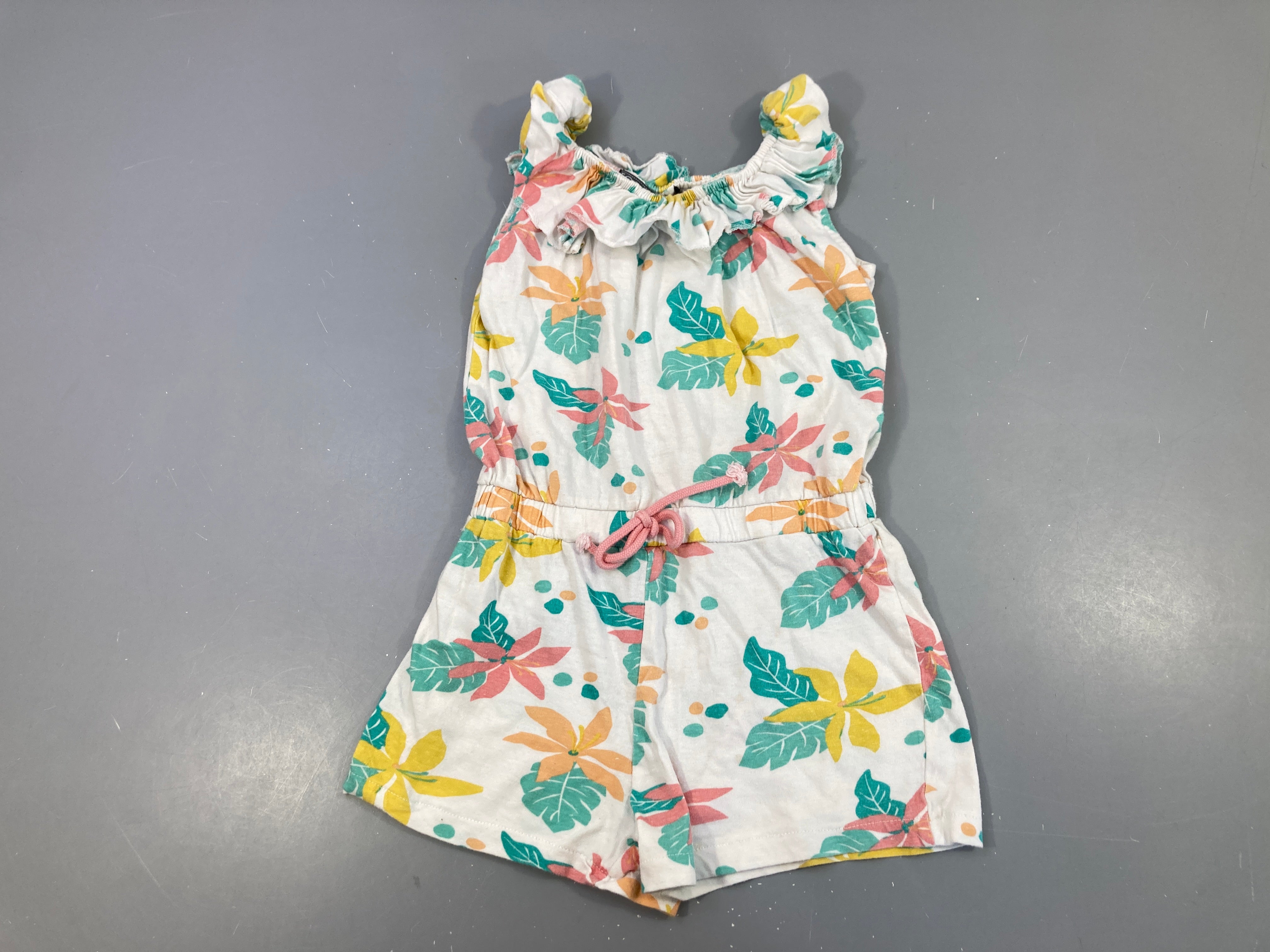 Combishort blanche feuillage fleurs Bouloché