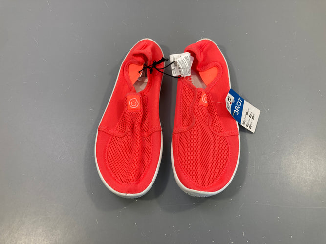 NEUF chaussures d'eau corail néon, 36-37, moins cher chez Petit Kiwi