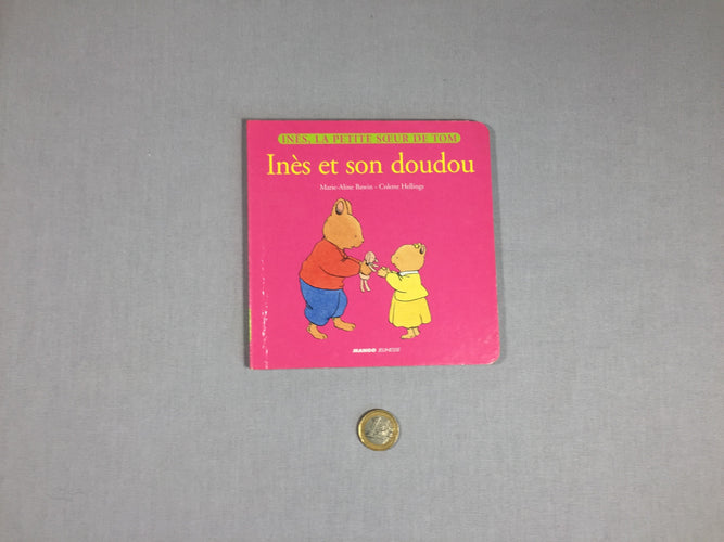 Inès et son doudou, moins cher chez Petit Kiwi