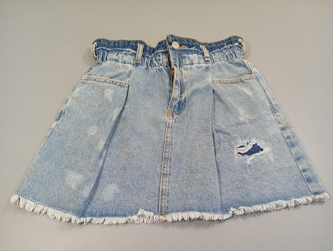 Jupe en jean clair effet dechiré , rapiécé et effiloché, moins cher chez Petit Kiwi