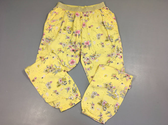 Pantalon fluide jaune imprimé fleurs, moins cher chez Petit Kiwi