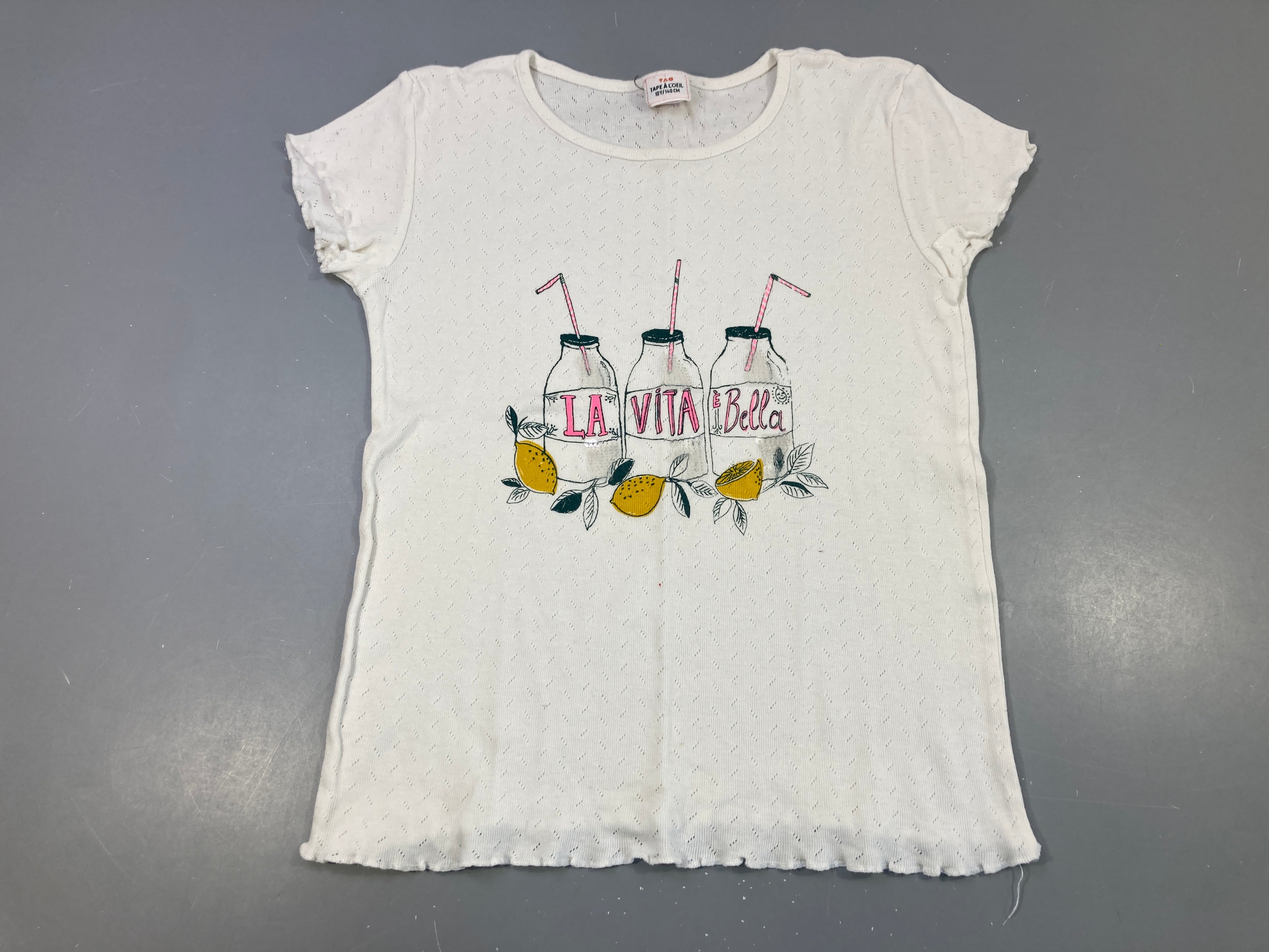 T-shirt m.c blanc cassé ajouré La vita è bella Bouteilles