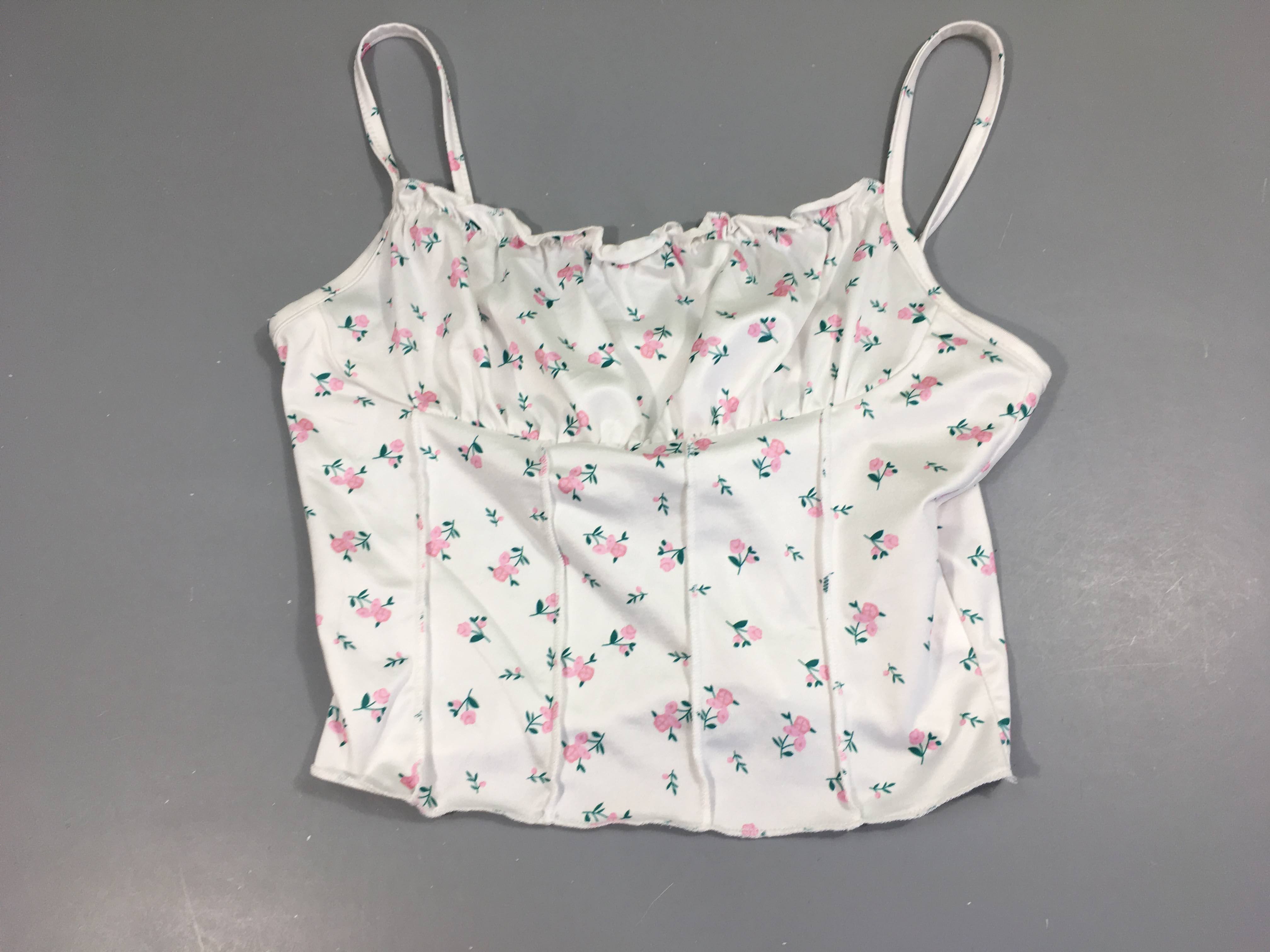 Crop top fines bretelles blanc fleurs rose et vertes , polyester brillant