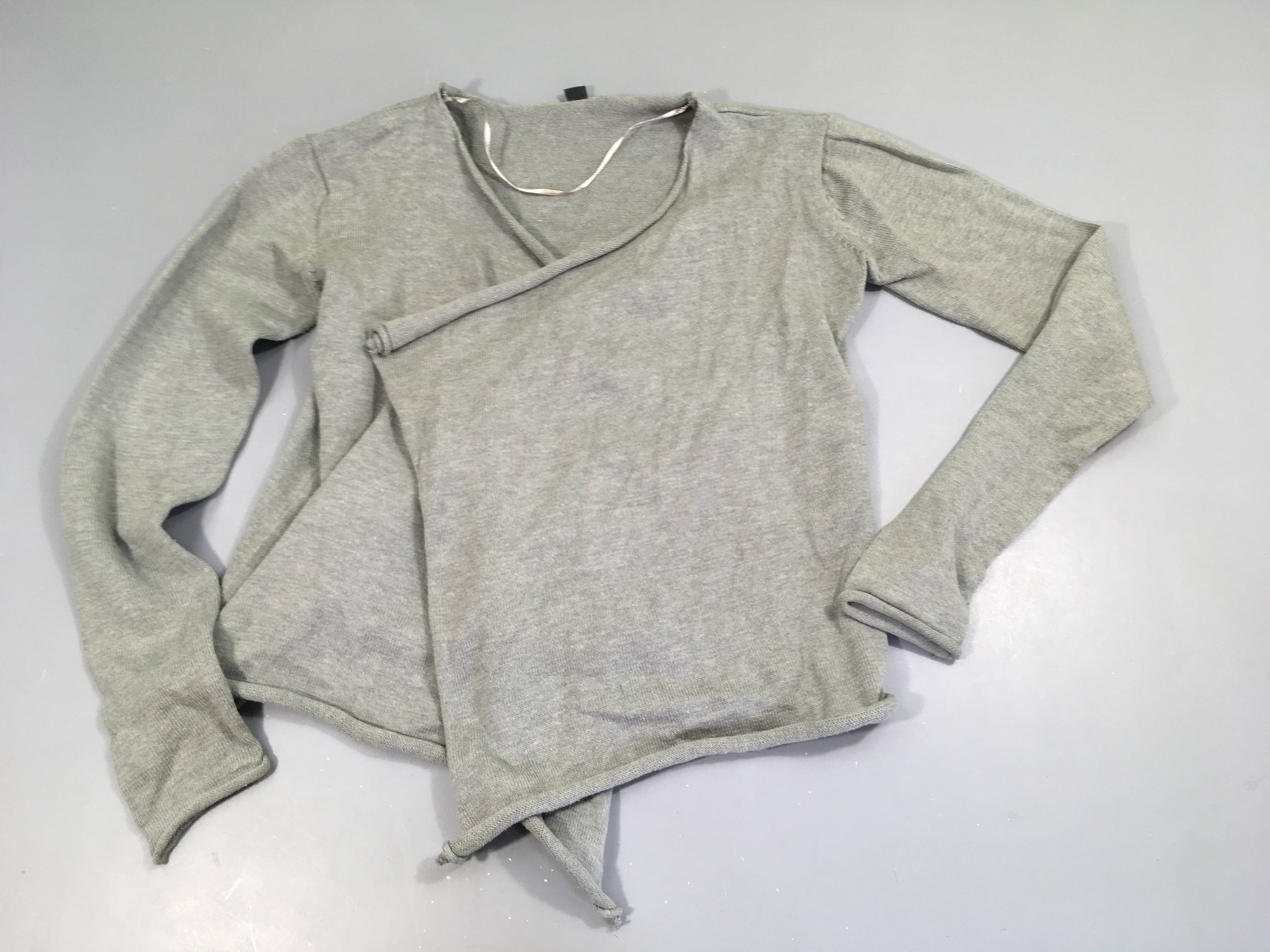 Gilet cache-coeur à nouer gris moyen