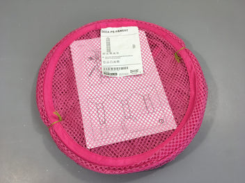Rangement suspendu en filet rose vif NEUF