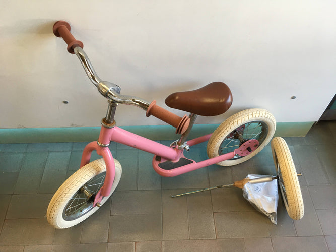 Draisienne Trybike rose, draisienne évolutive, marque de rouille au niveau des roues et du cadre, moins cher chez Petit Kiwi