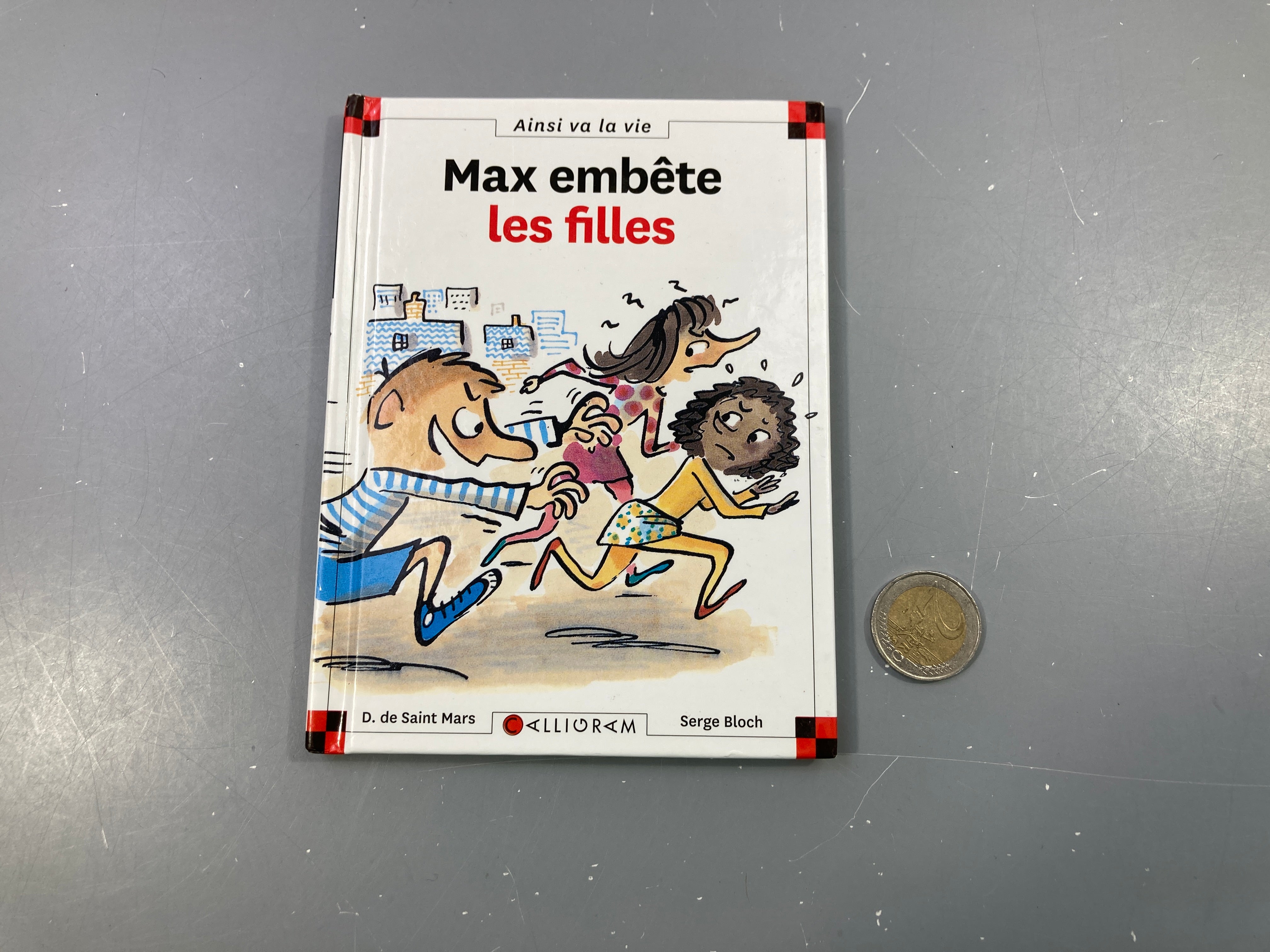 Max embête les filles