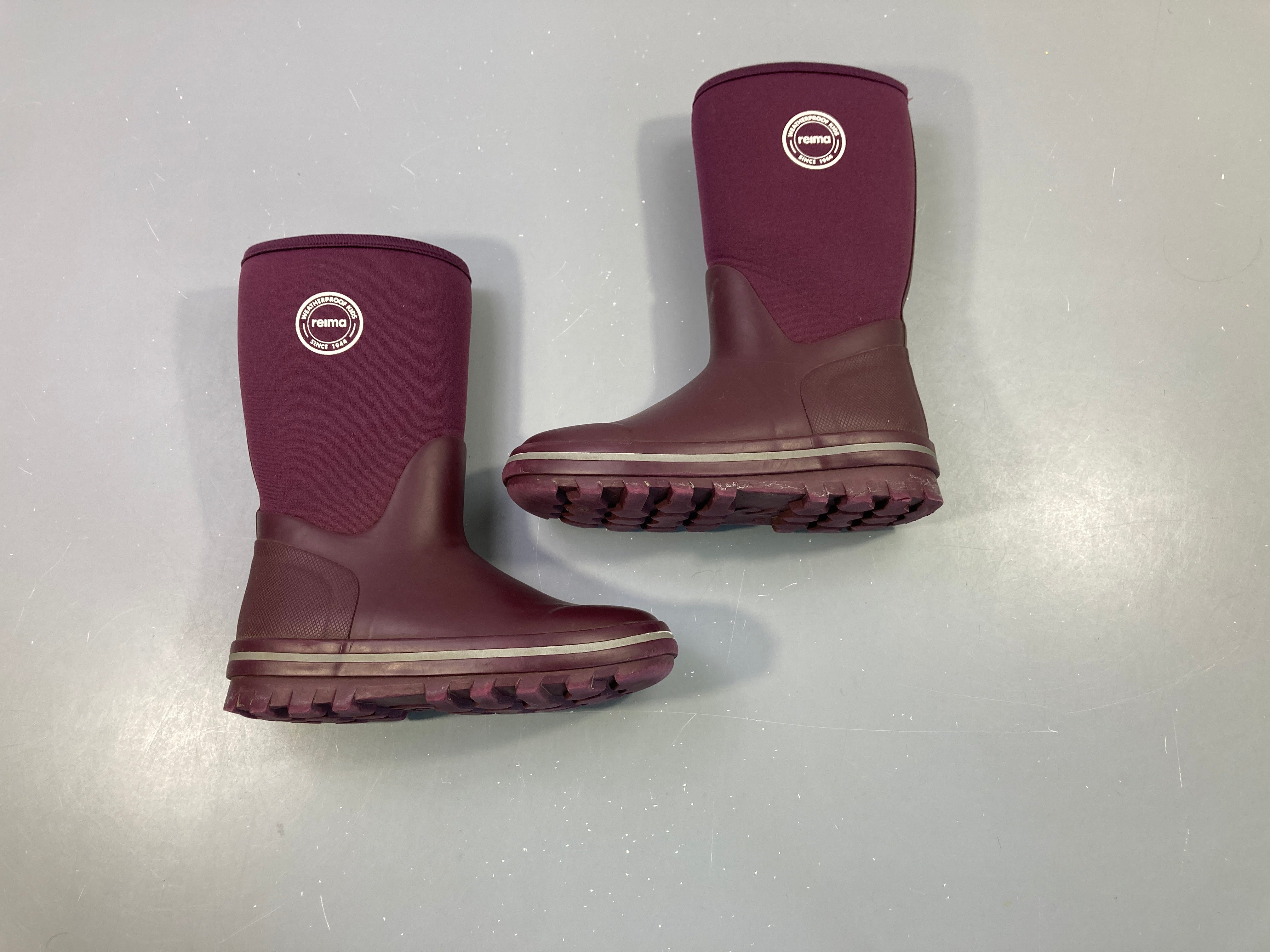 Bottes de pluie aubergine. Reima waterproof Kids