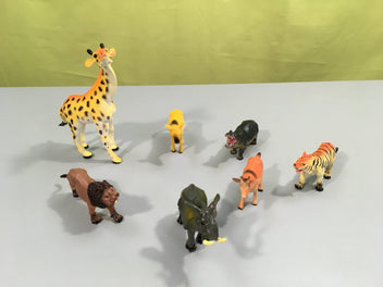 Lot figurines animaux de la savane en plastique