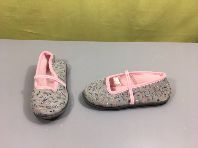 Pantoufles grises chat licorne, 31, moins cher chez Petit Kiwi