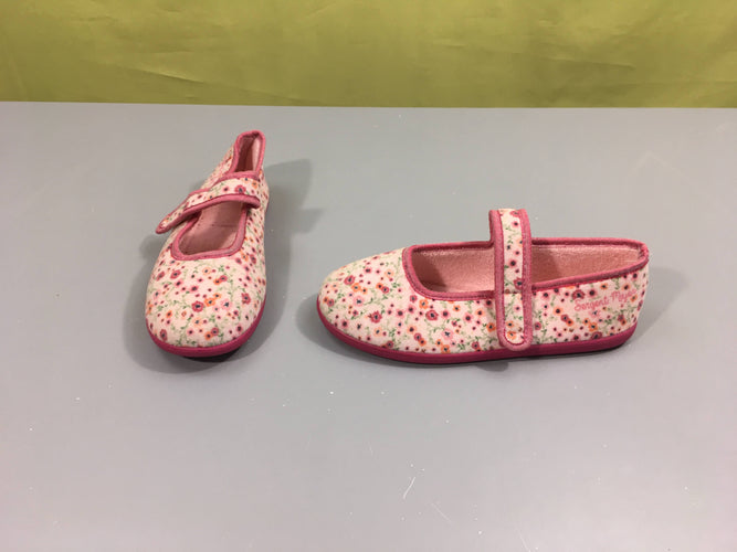 Pantoufles rose pâle fleuries, 32, moins cher chez Petit Kiwi