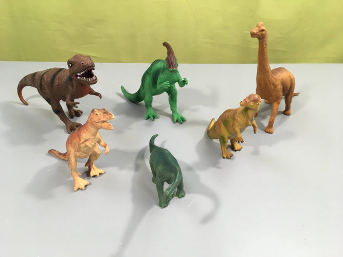 Lot de grandes figurines dinosaures en plastique, moins cher chez Petit Kiwi