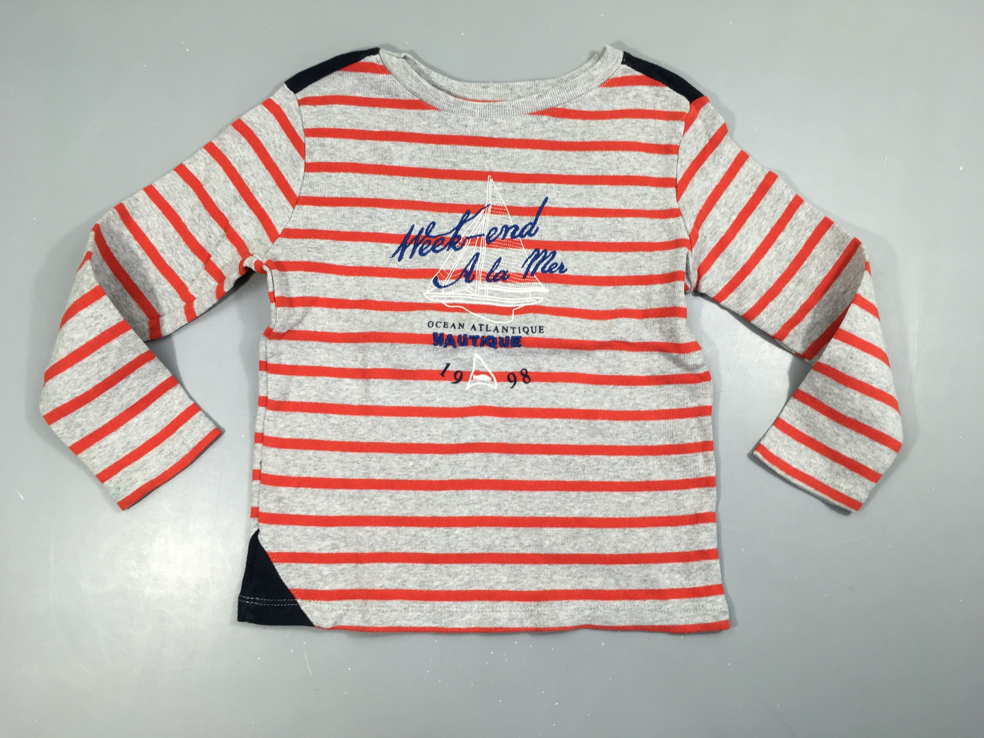 Pull léger gris rayé rouge we à la mer