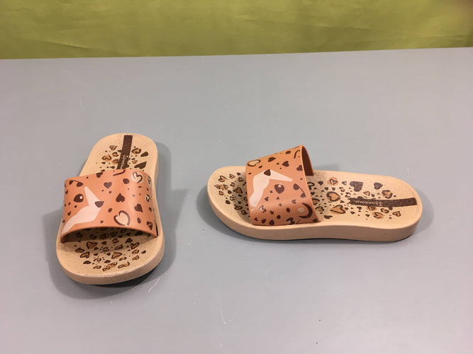 Sandales de plage brun coeurs, Ipanema, 30, portées, moins cher chez Petit Kiwi
