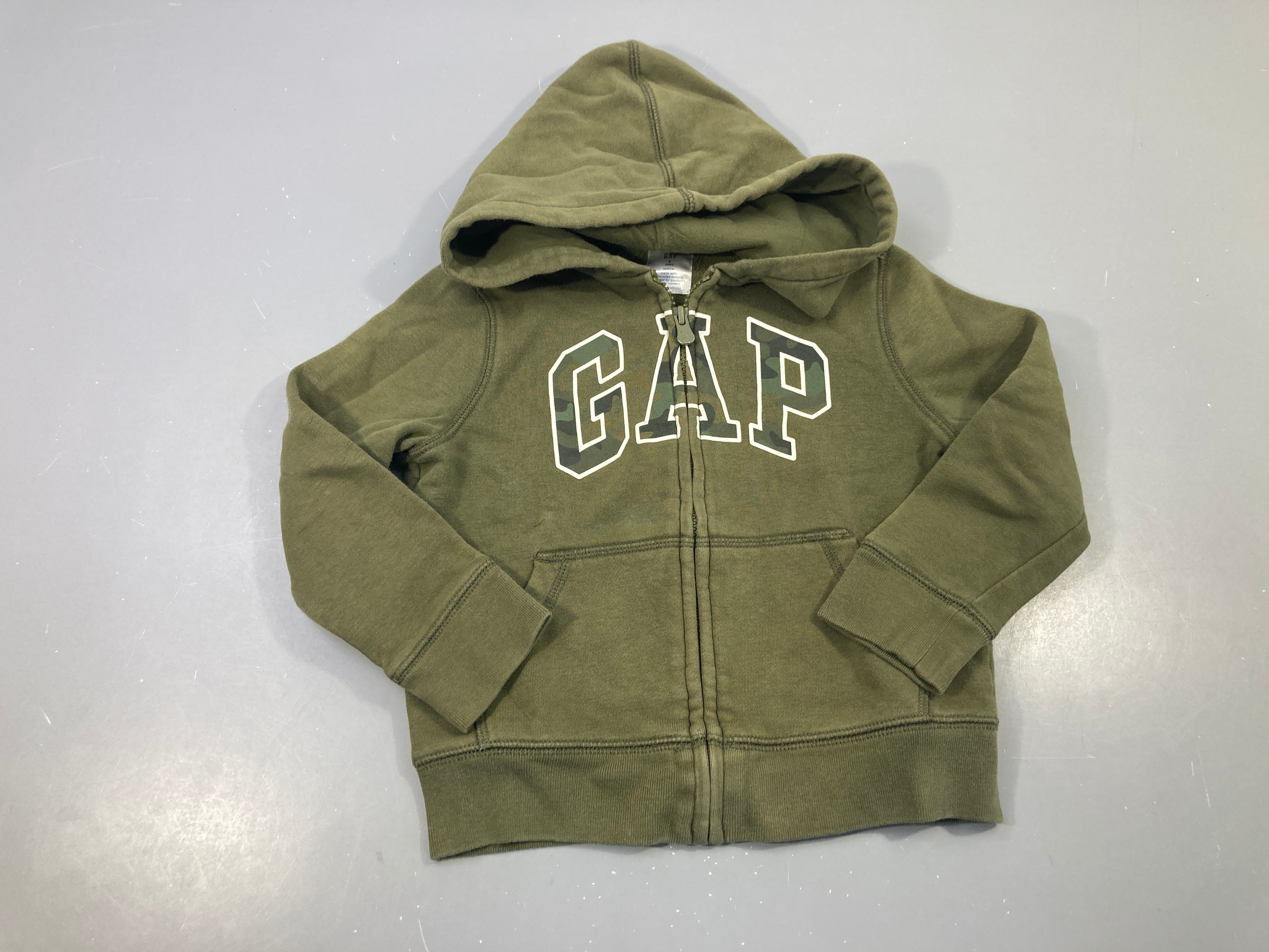Sweat zippé à capuche vert GAP