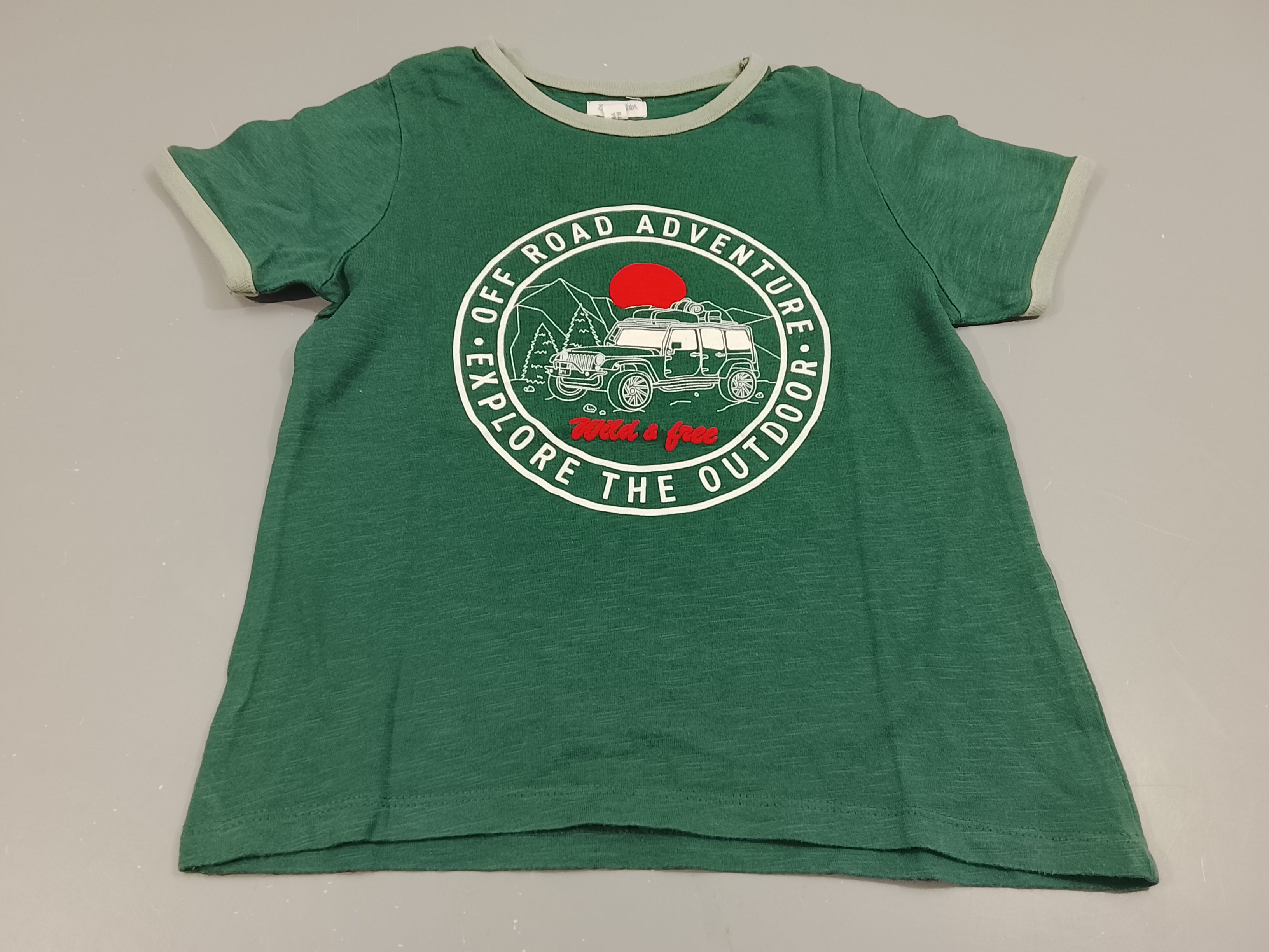 T-shirt m.c Eden et Victor vert . Jeep 