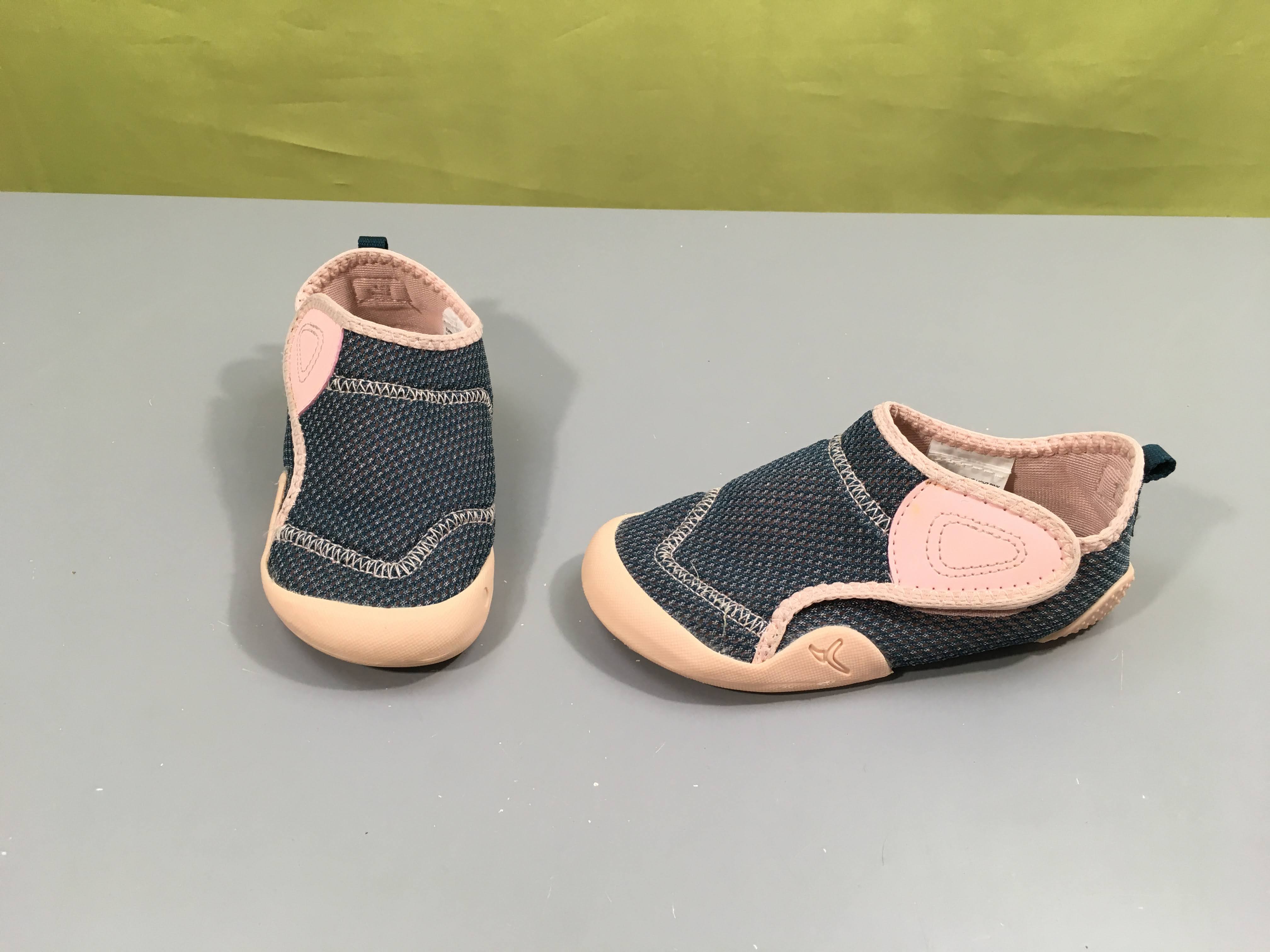 Chaussons de gym bleuté rose