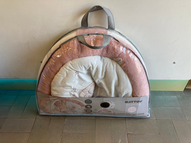 Tapis d'éveil velours écru/rose lapin, renard, moins cher chez Petit Kiwi