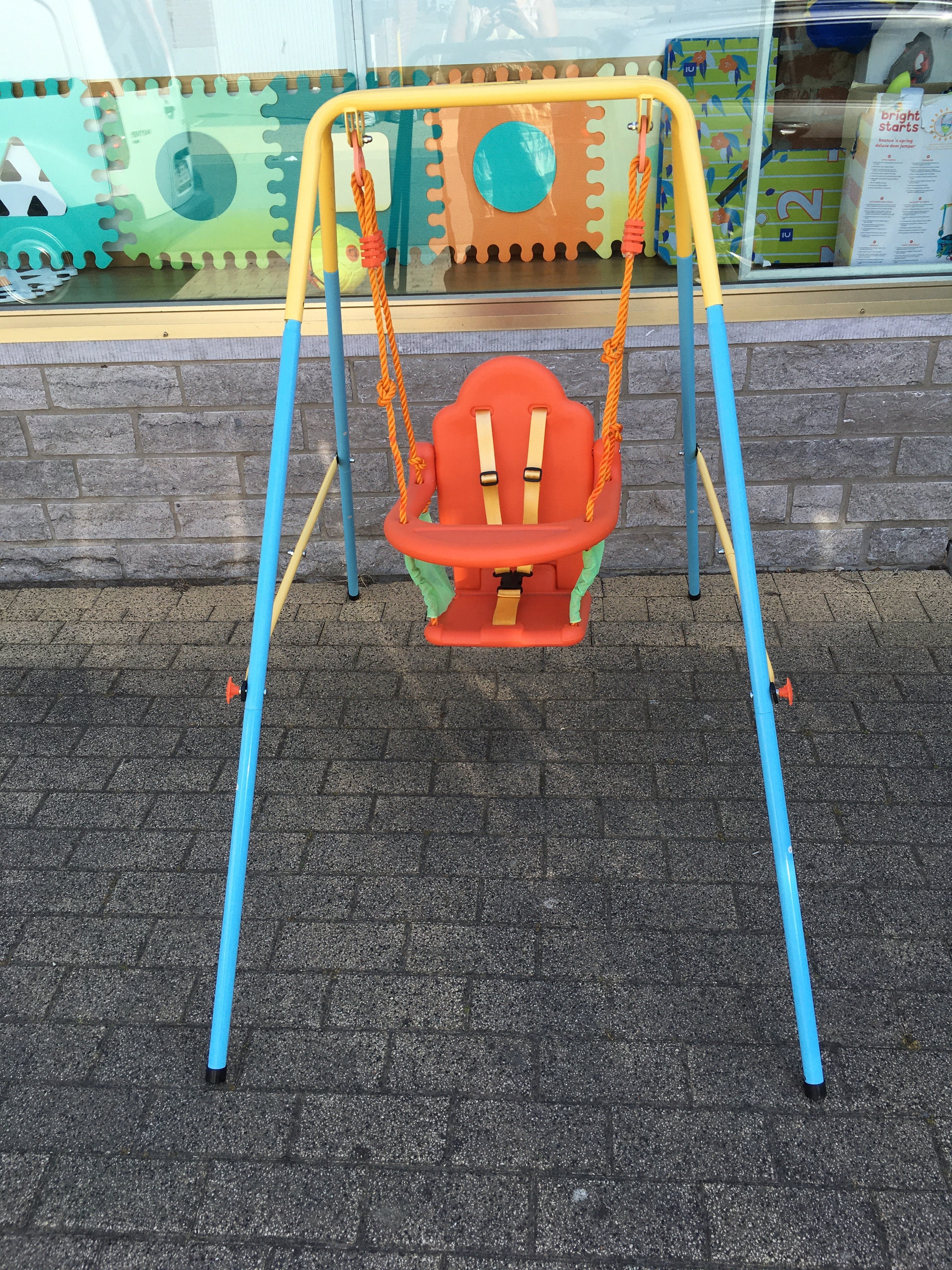 Balancelle extérieur pour enfants, 18-36 mois, max25kg, très bon état