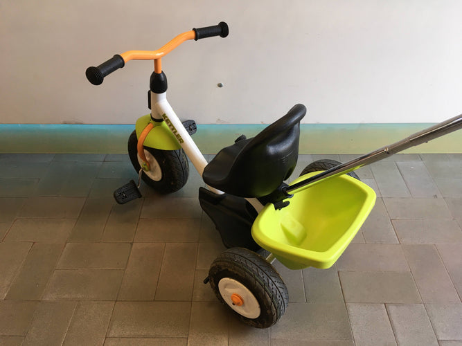 Tricycle Startrike Air vert, Kettler, manque les bouchons décoratifs aux roues, 150€ neuf très bon état, moins cher chez Petit Kiwi