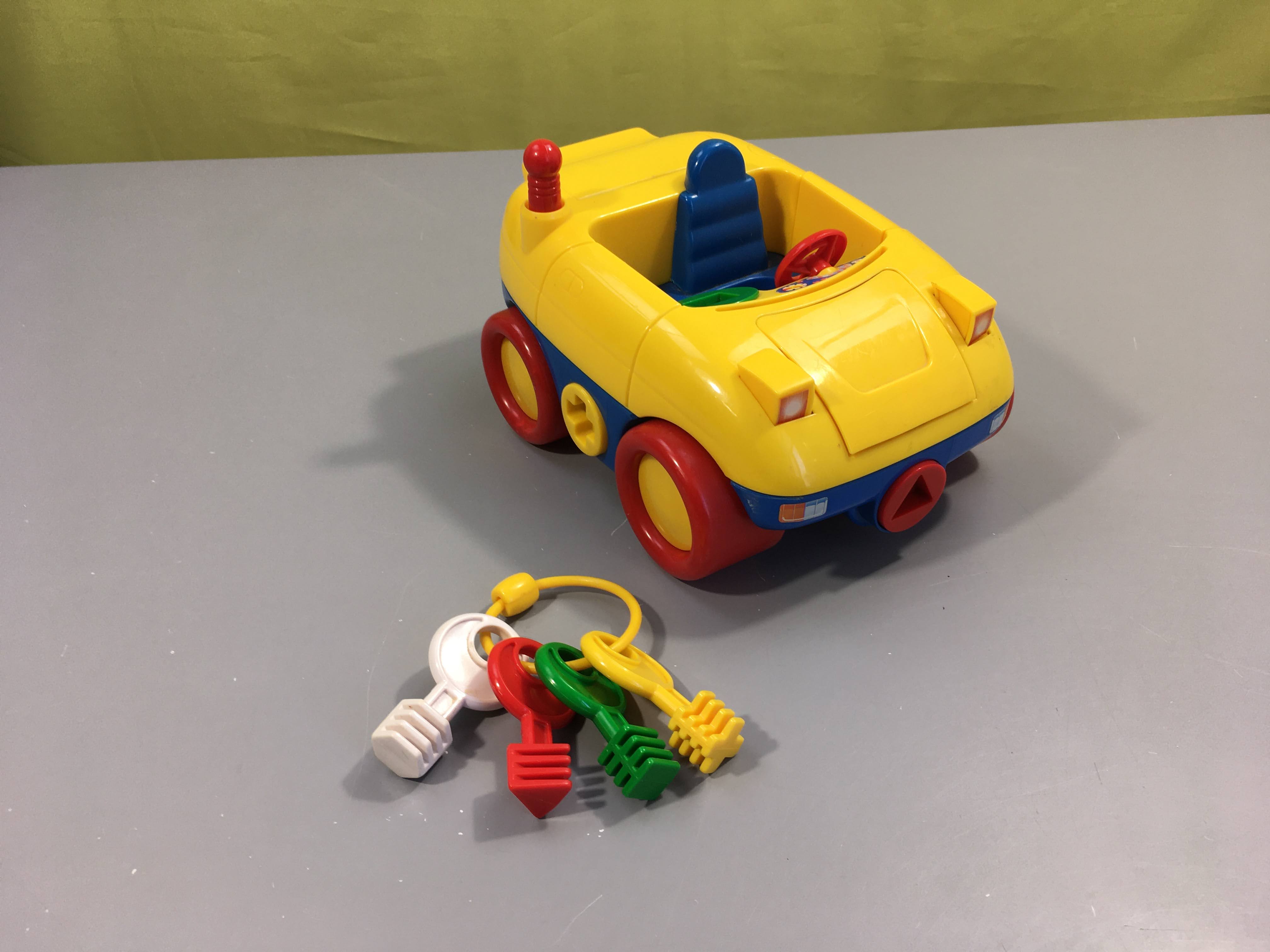 Vintage Playskool fun key buggy, sans personnage