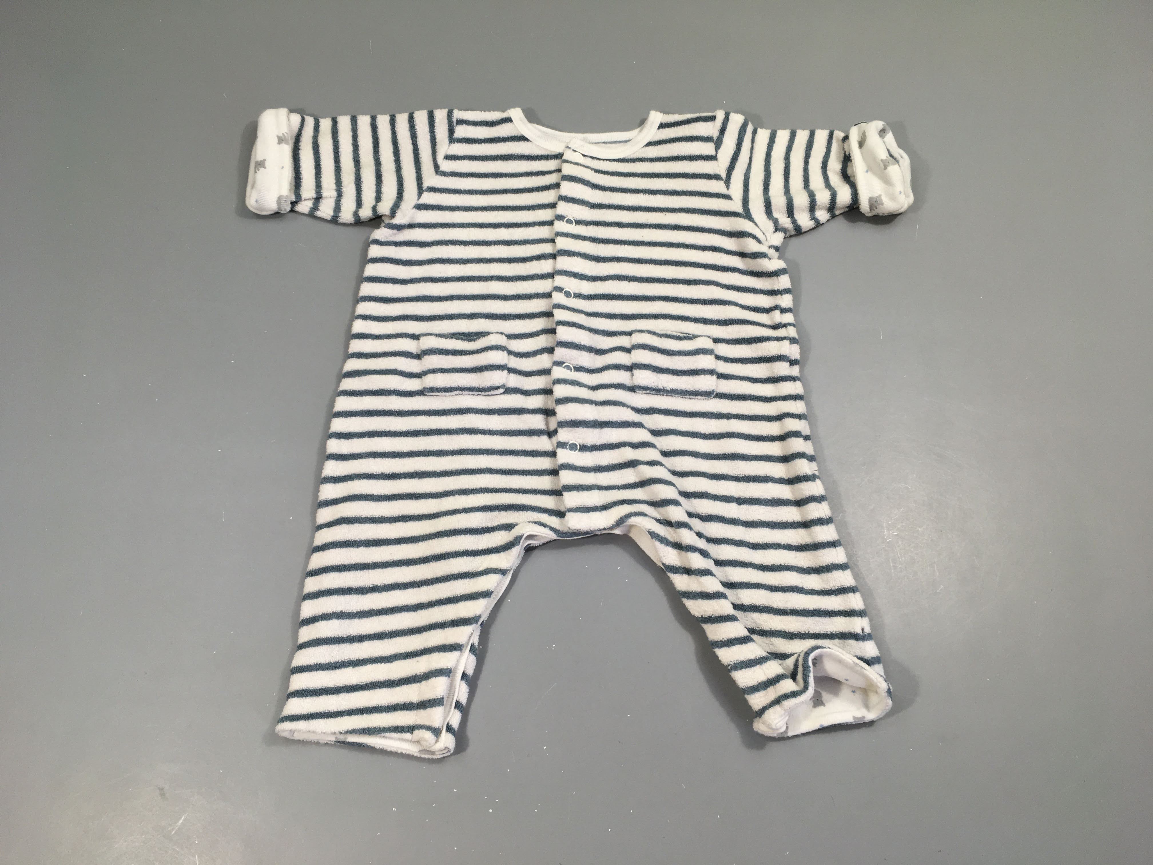 Combinaison éponge blanc rayé bleu gri