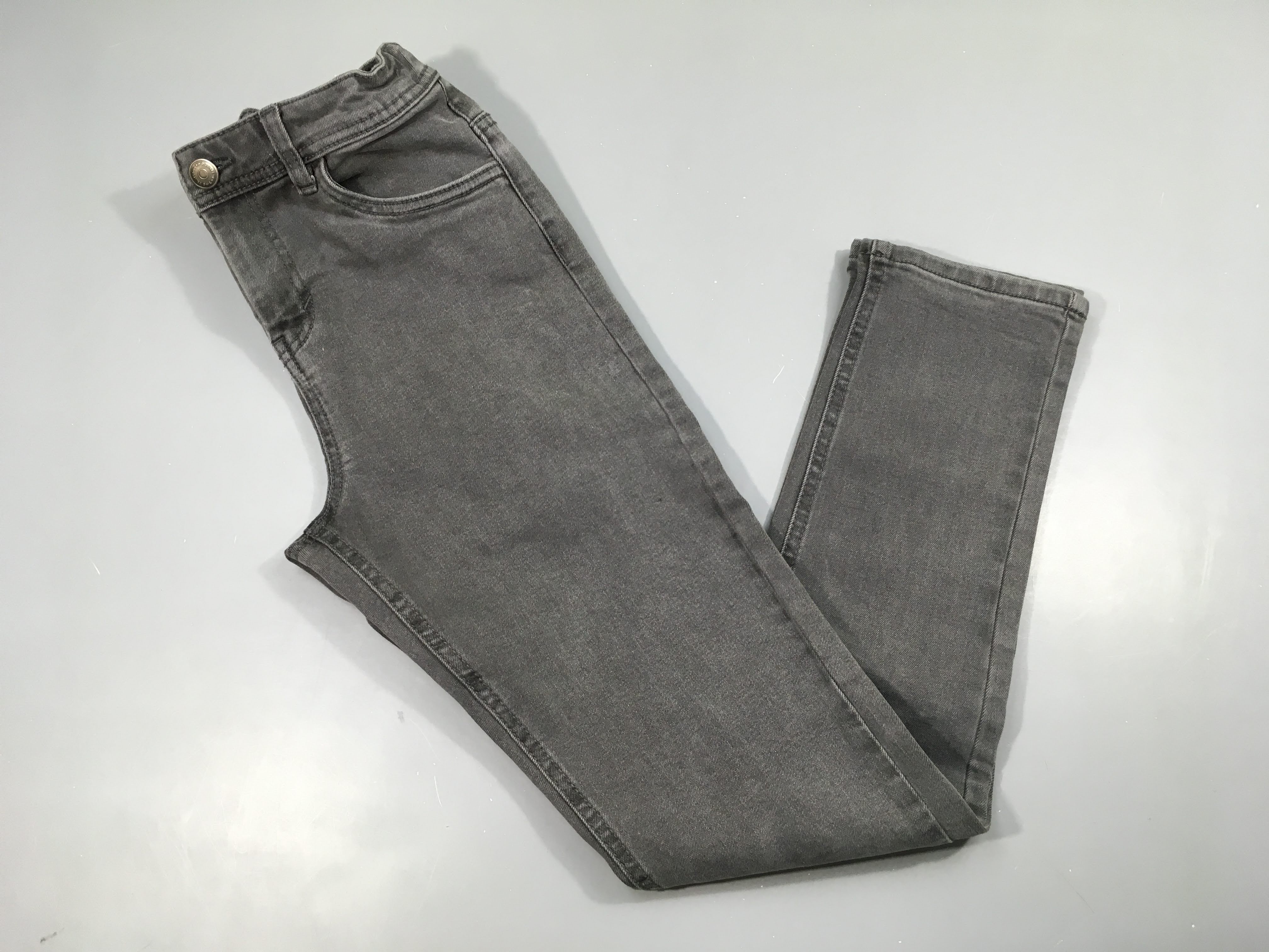 Jeans slim gris