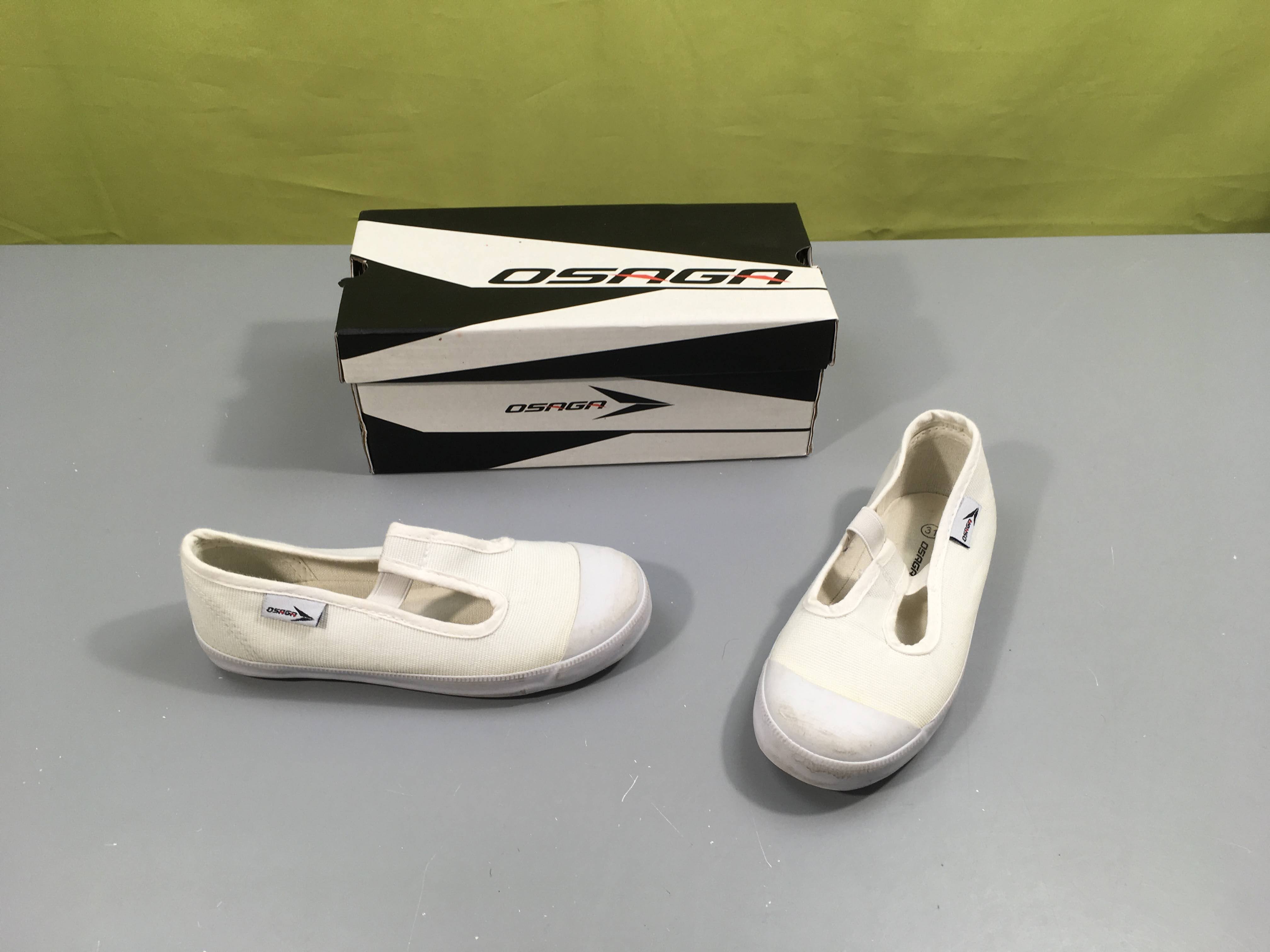 Pantoufle de gym blanches osaga