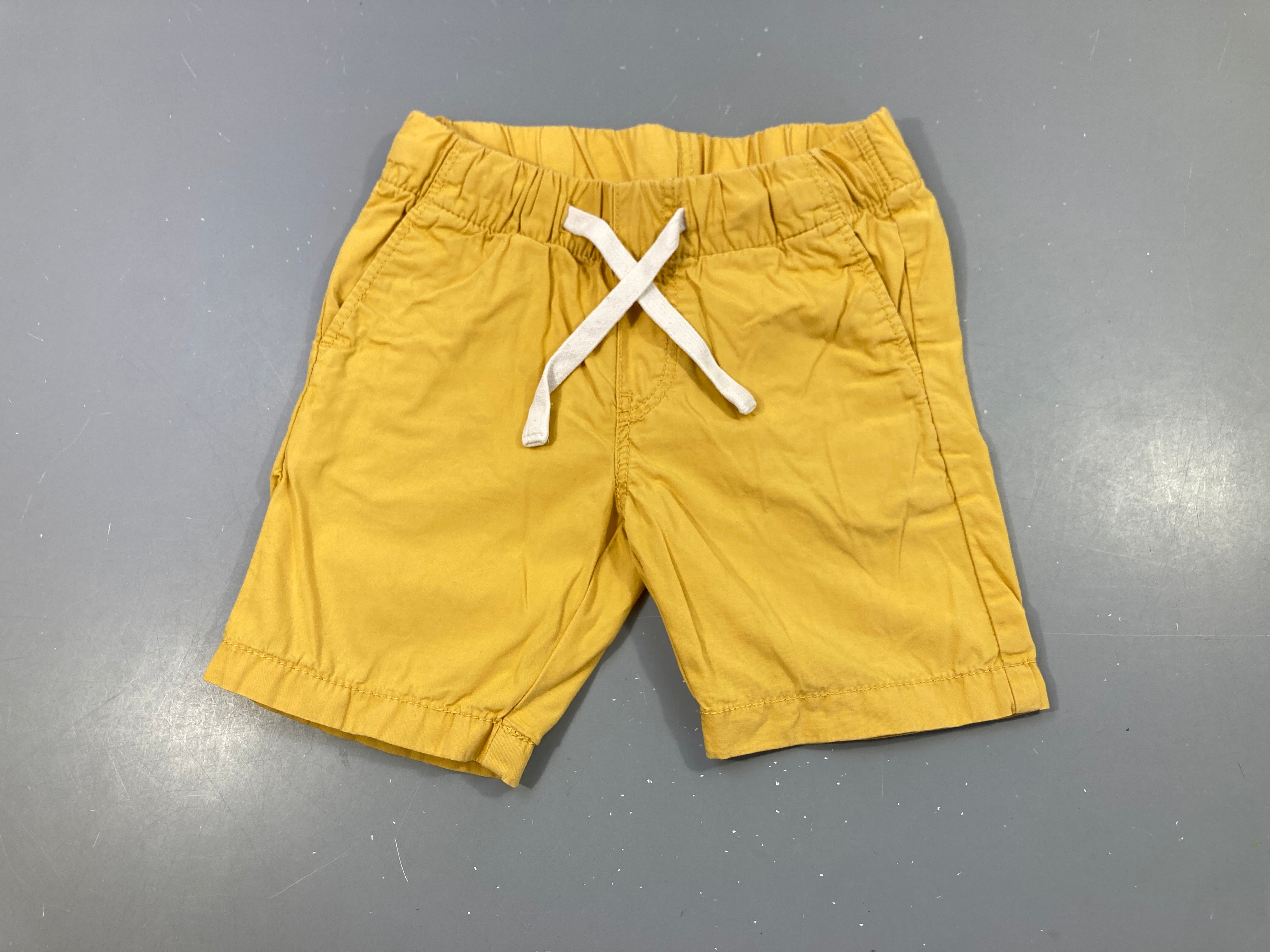 Bermuda jaune taille élastique