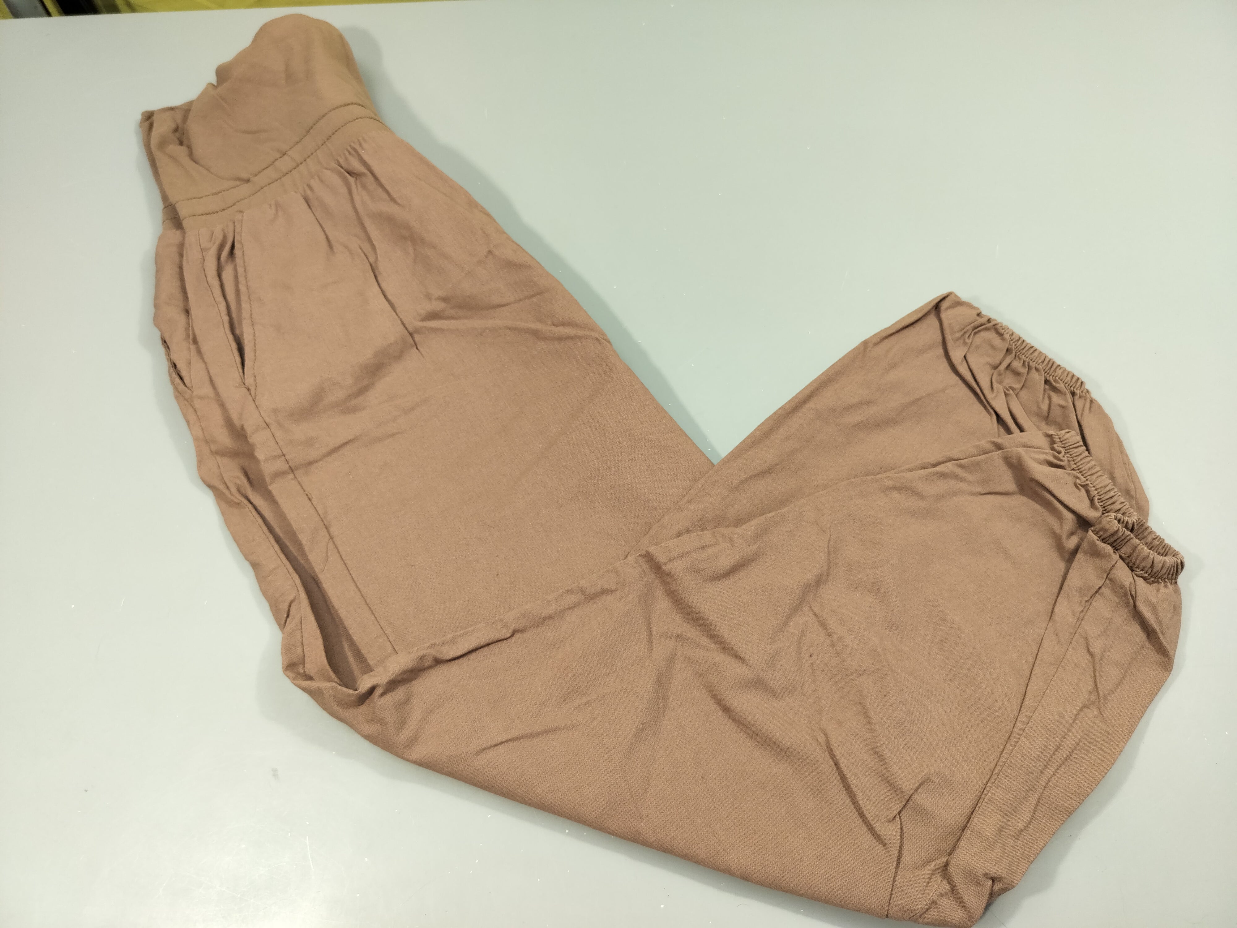 Pantalon de grossesse  brun clair taille et chevilles élastiques