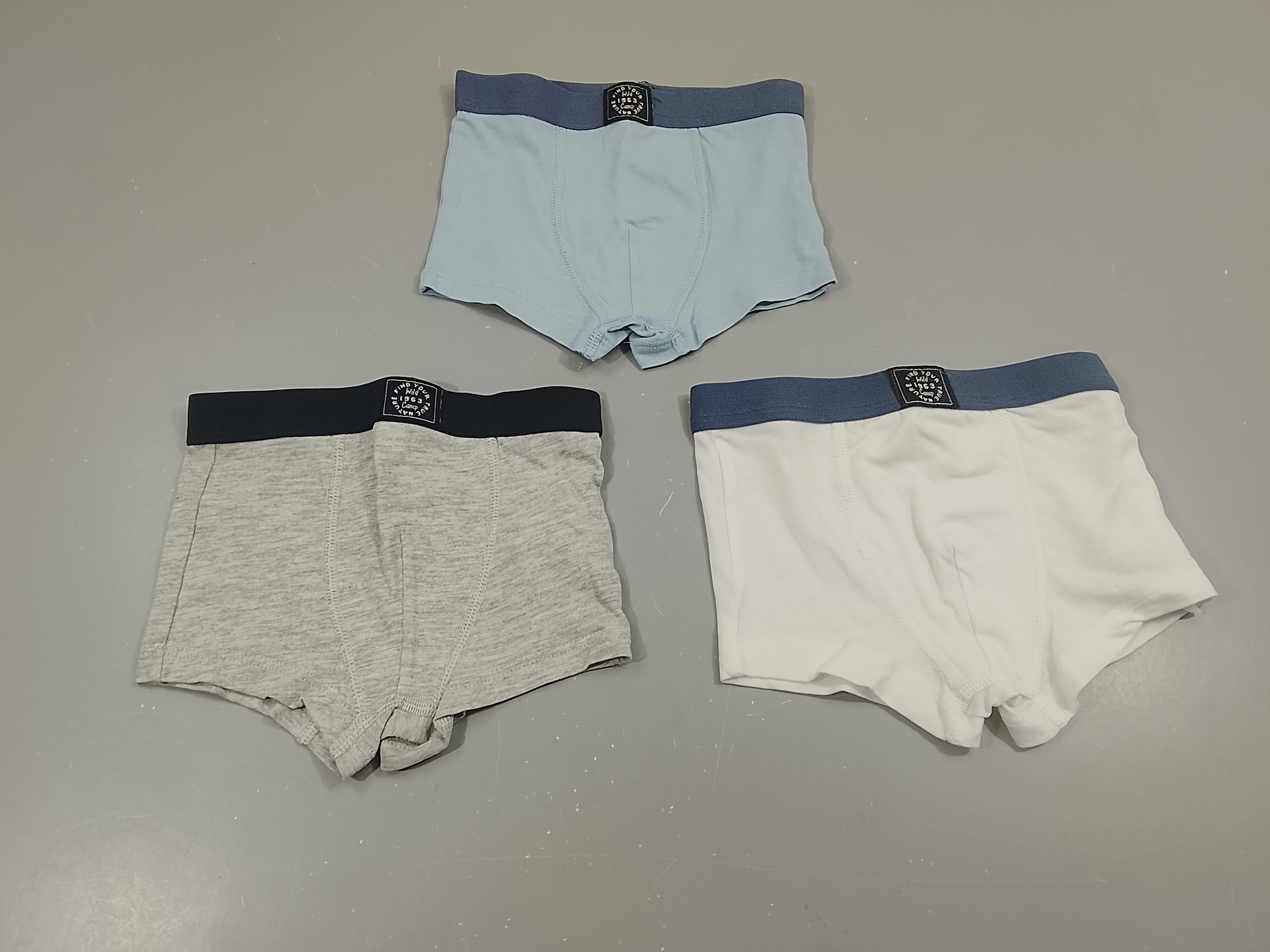 Lot de 3 boxers 1blanc, 1 bleu clair, 1 gris clair flammé