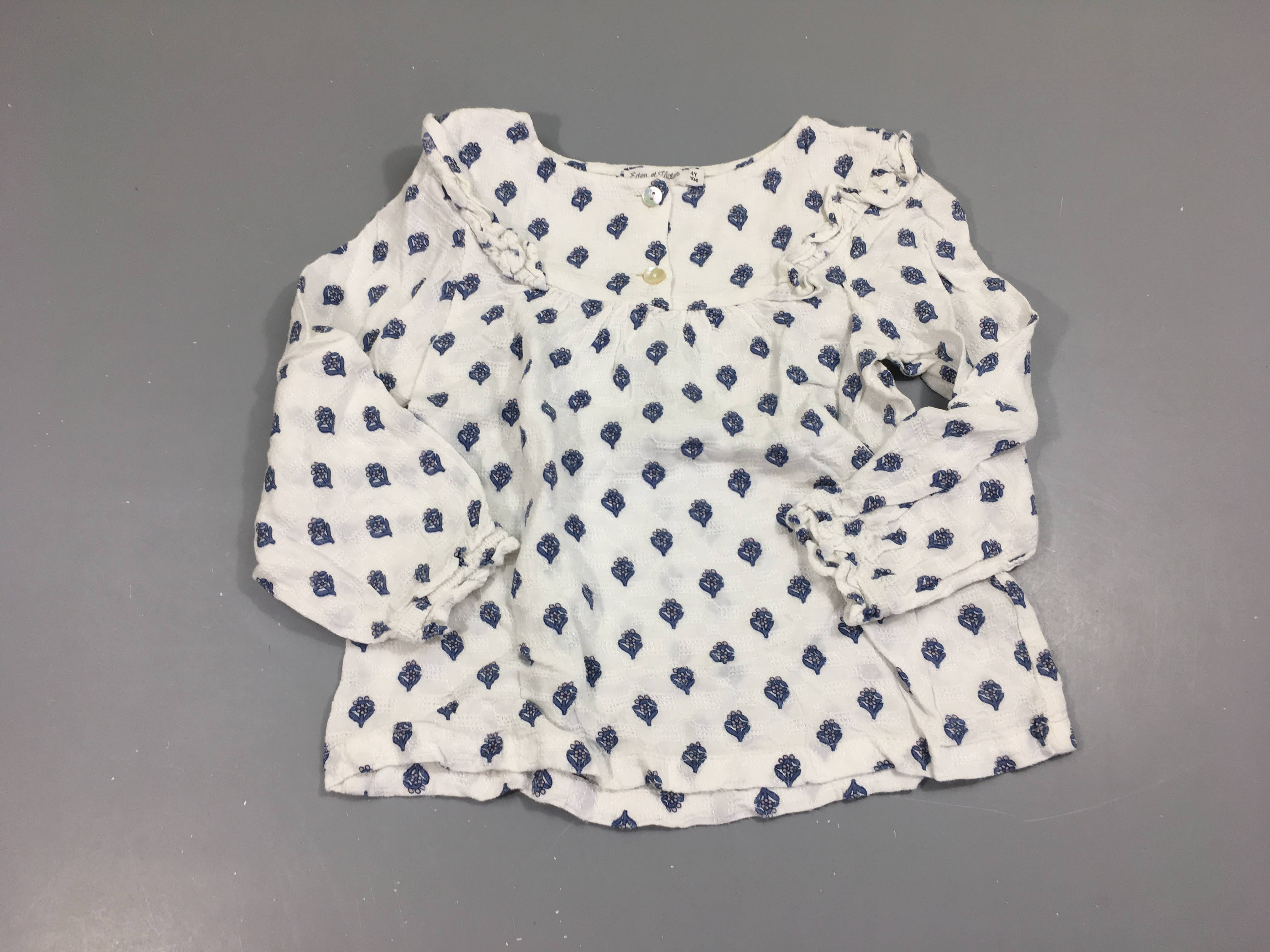 Blouse ml blanche texturées fleurs bleues Eden et Victor