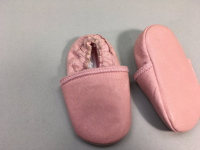 Chaussons souples rose, moins cher chez Petit Kiwi