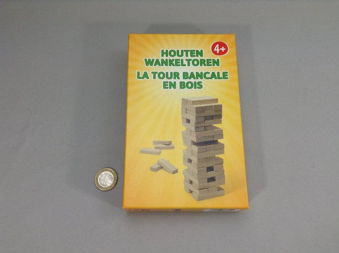La tour bancale en bois, 4+, moins cher chez Petit Kiwi