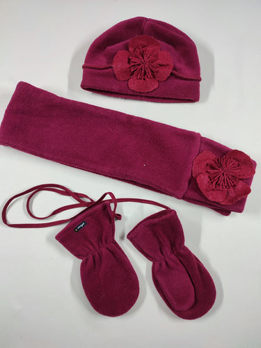 Bonnet T3 + écharpe + moufles polar bordeaux fleur, moins cher chez Petit Kiwi