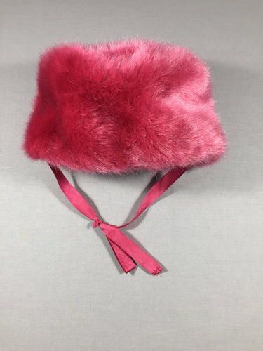 Chapeau rose fausse fourrure, moins cher chez Petit Kiwi