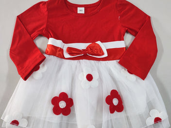 Robe m.l rouge jupe en tulle blanche fleurs en crochets rouges et blanches
