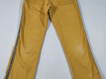 Pantalon moutarde bandes dorées et noires sur les côtés
