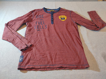T-shirt m.l ligné rouge/bleu marine  écusson jaune
