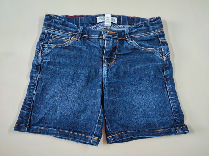 Short en jeans écusson Okaïdi sur l'arrière, moins cher chez Petit Kiwi